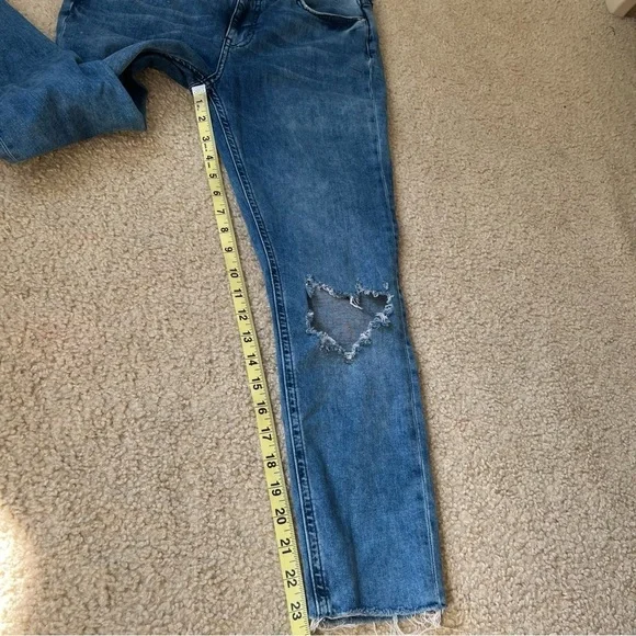 2/$15 Free People Womens Skinny Jeans Pants size W30S CutOut Distressed Denim - Picture 13 of 16